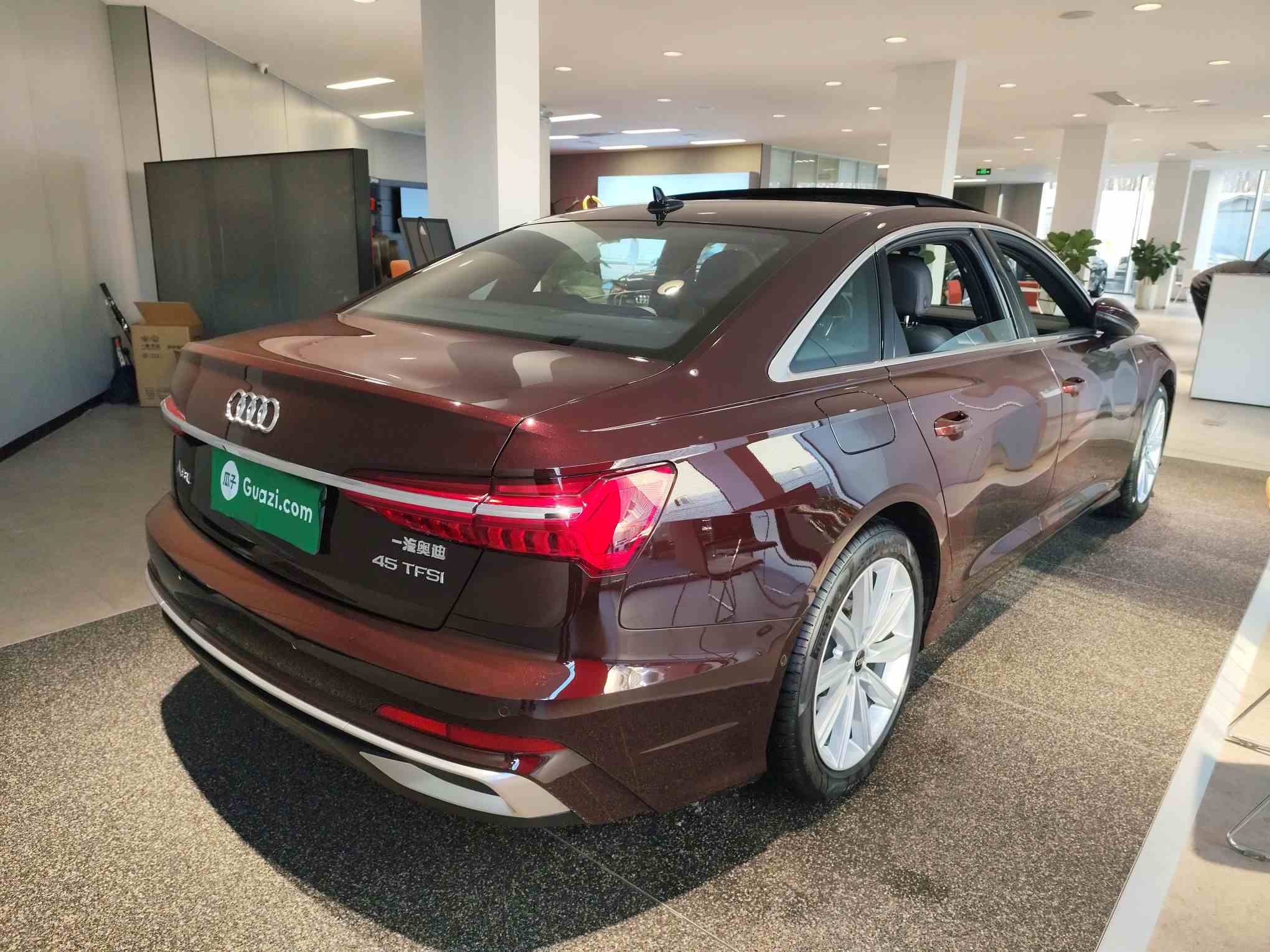 奥迪A6L 2024款 45 TFSI 臻选动感型(5)