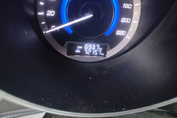 长安 逸动 2015款 1.6L 手动豪华型 国V中控内饰15