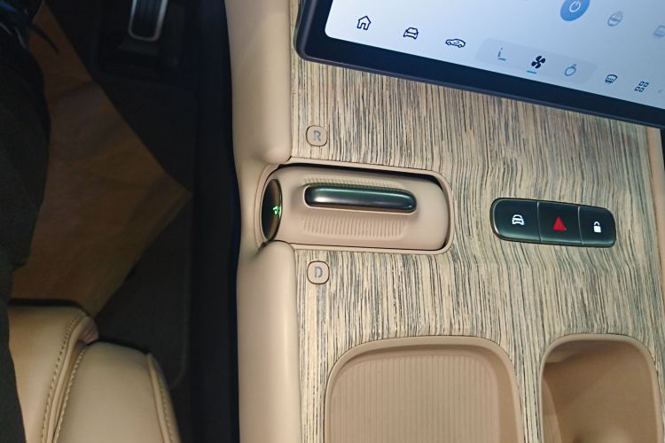 蔚来ET7 2022款 100kWh 首发版中控内饰18