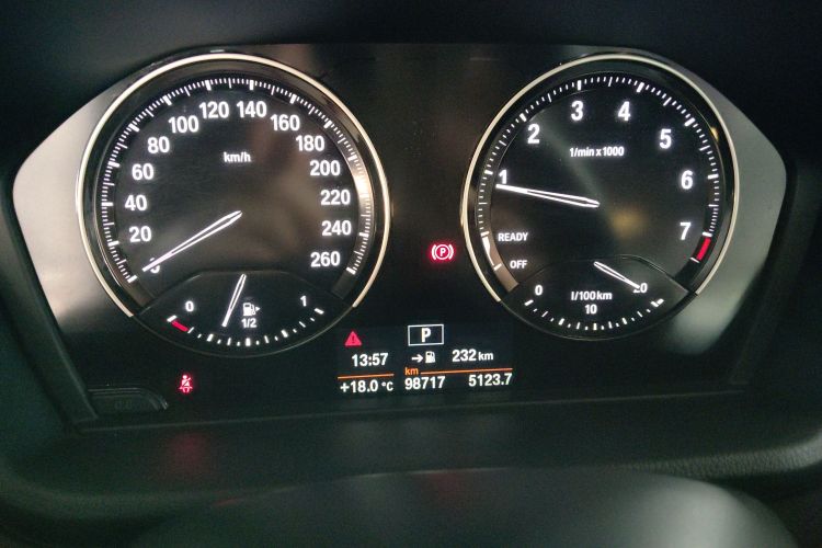 宝马X1 2020款 sDrive20Li 时尚型中控内饰14