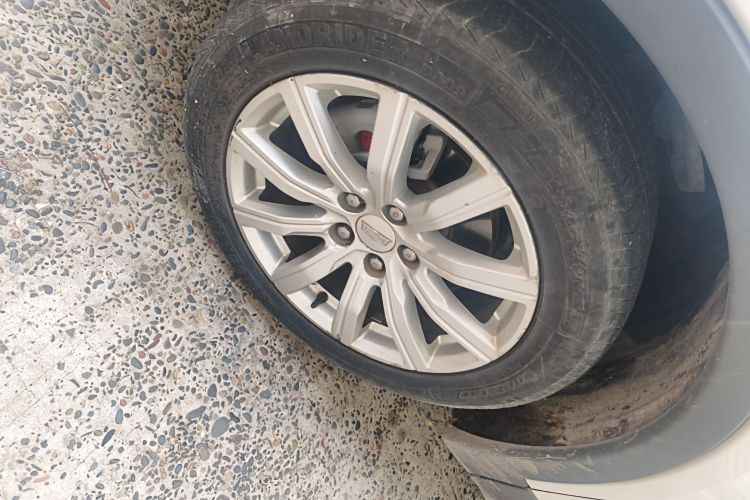 凯迪拉克XT4 2018款 28T 两驱领先型车身外观6007