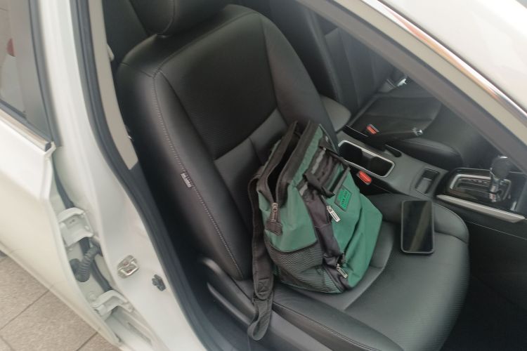 日产 轩逸 2018款 1.6XV CVT尊享版局部细节41