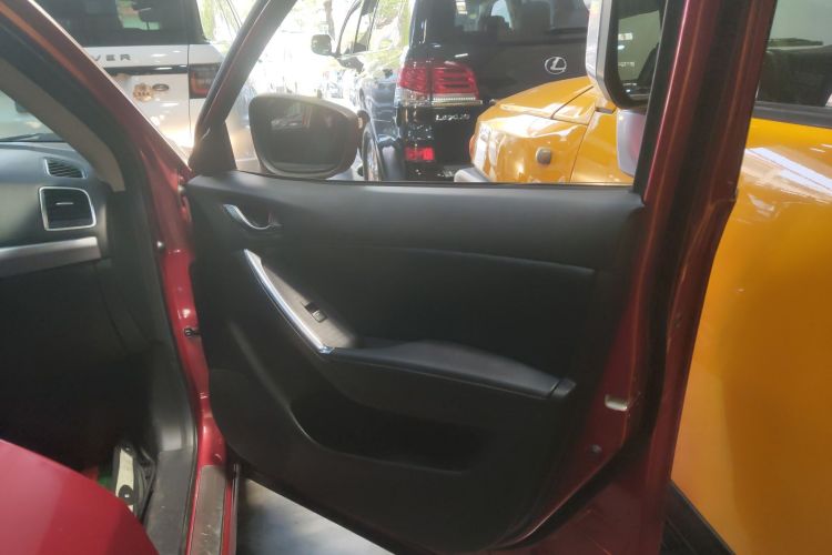 马自达CX-5 2015款 2.0L 自动两驱都市型中控内饰7005