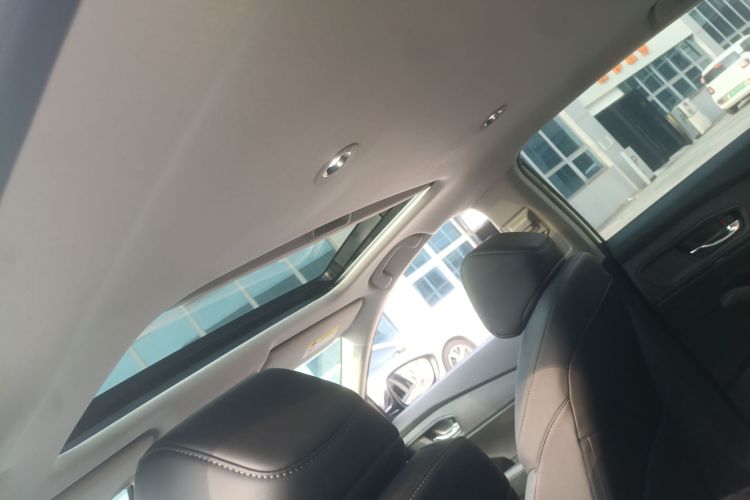 本田 英仕派 2023款 260TURBO 精致版中控内饰22