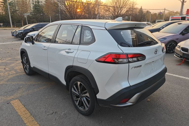 丰田 锋兰达 2022款 2.0L CVT豪华PLUS版车身外观4