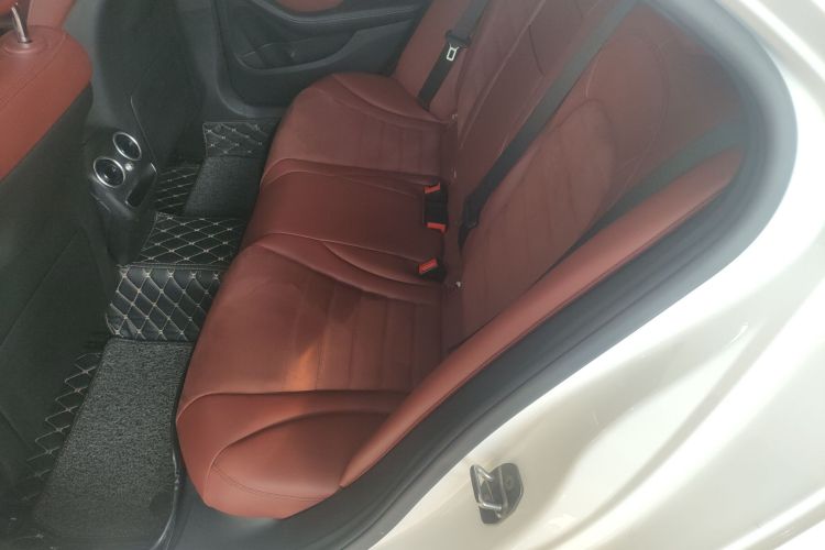 奔驰C级 2021款 C 260 星耀臻藏版中控内饰21