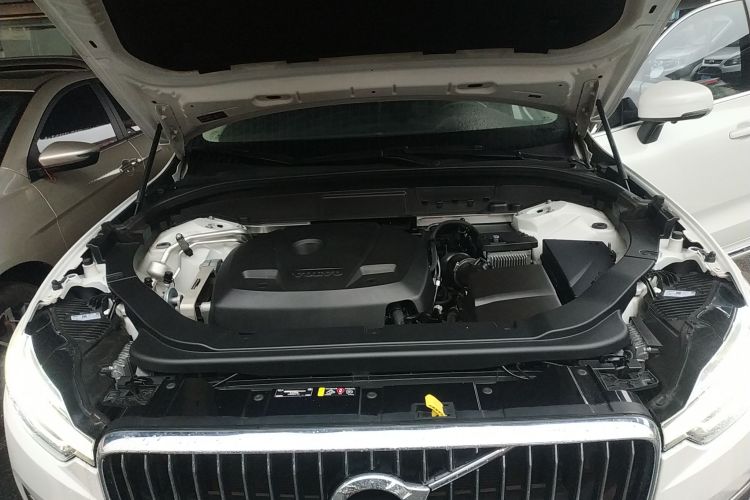 沃尔沃XC60 2020款 T5 四驱智远豪华版机舱底盘24