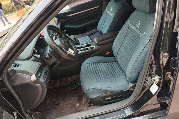 日产 天籁 2019款 2.0L XL 舒适版中控内饰19