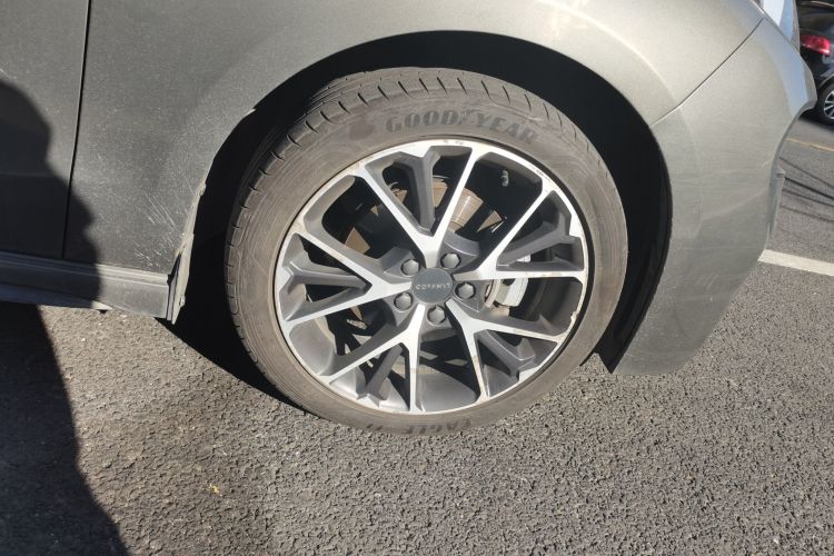 领克03 2021款 1.5TD DCT劲 冠军版车身外观10