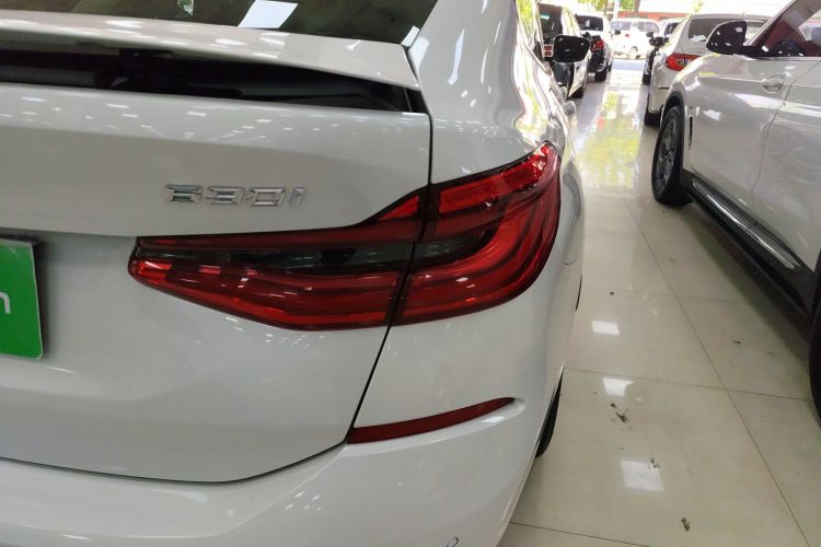 宝马6系GT 2021款 改款 630i 豪华设计套装车身外观6006