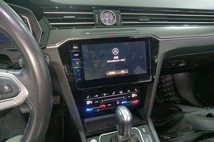 大众 迈腾 2020款 330TSI DSG 豪华型中控内饰16