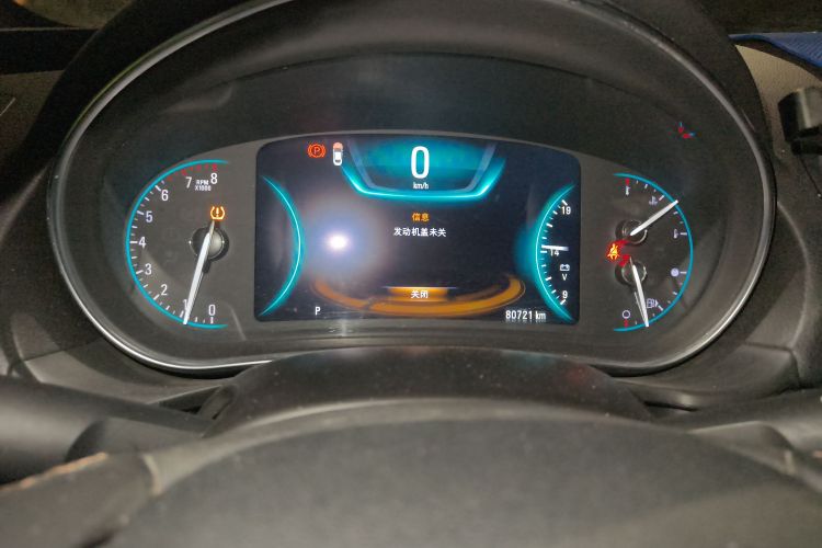 别克 君威 2015款 1.6T 精英技术型中控内饰15