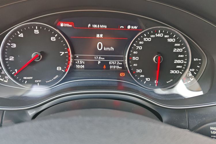 奥迪A6L 2018款 30周年年型 35 TFSI 时尚型中控内饰15