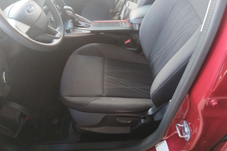 福特 福克斯 2015款 两厢 1.6L 自动舒适型中控内饰19