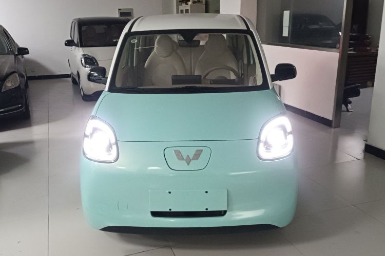 五菱汽车 宏光MINIEV 2025款 四门版 臻享+款车身外观2