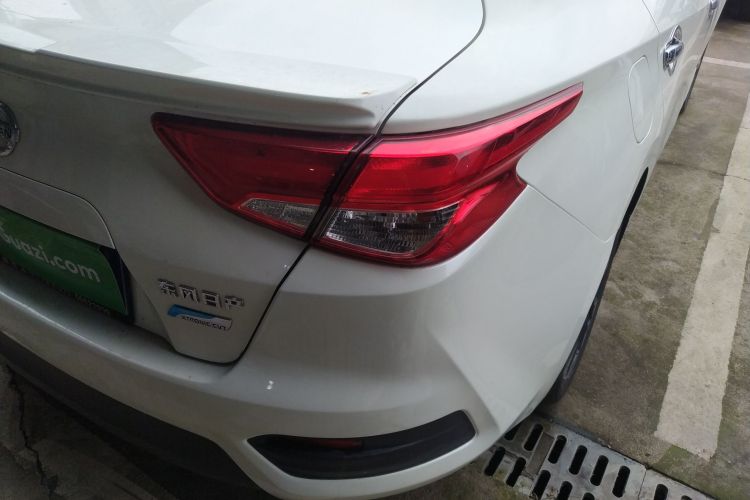 日产 蓝鸟 2016款 1.6L CVT智酷版车身外观9