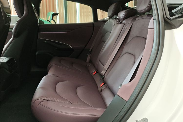 小米汽车 小米SU7 2024款 后驱长续航智驾版中控内饰7004