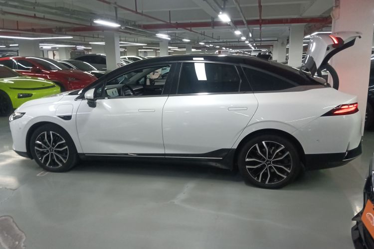 小鹏P5 2021款 460E+车身外观6003