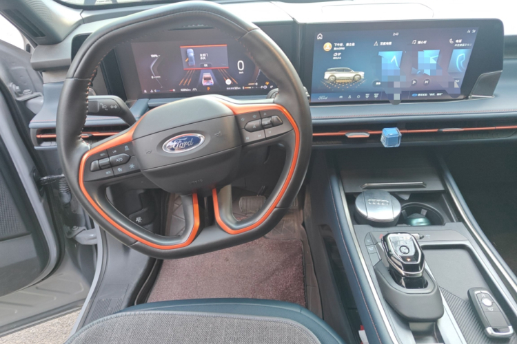 福特 2023款 锐界L 2.0T EcoBoost E混动两驱七座风尚型局部细节13
