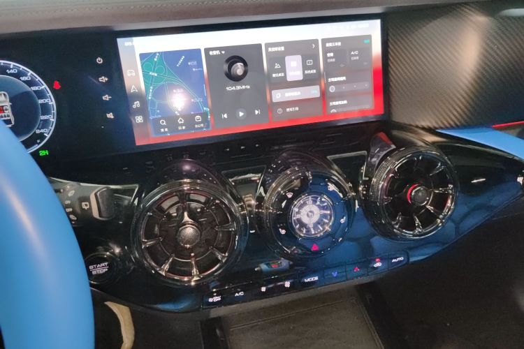 超境汽车 共创坦克300 2023款 2.0T 赛博骑士中控内饰16