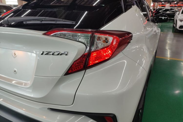 丰田 奕泽IZOA 2018款 2.0L 奕驰版 国V车身外观9