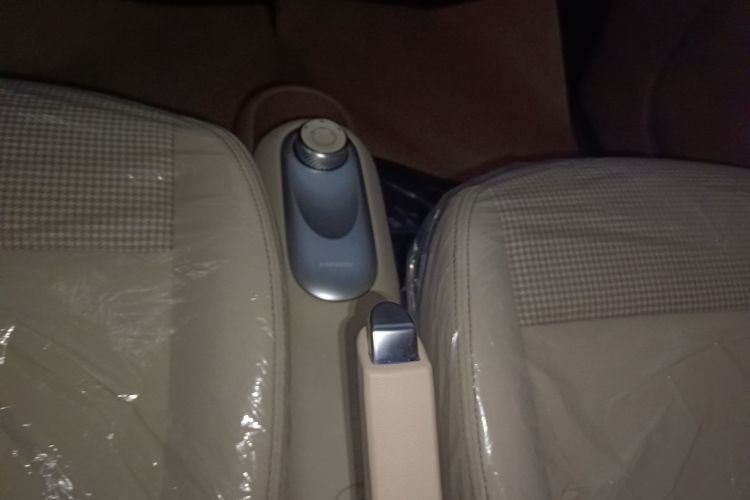 五菱汽车 宏光MINIEV 2025款 四门版 进阶款中控内饰18