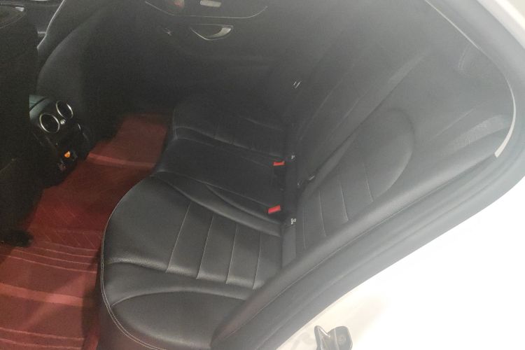 奔驰C级 2020款 C 260 L 运动版中控内饰21