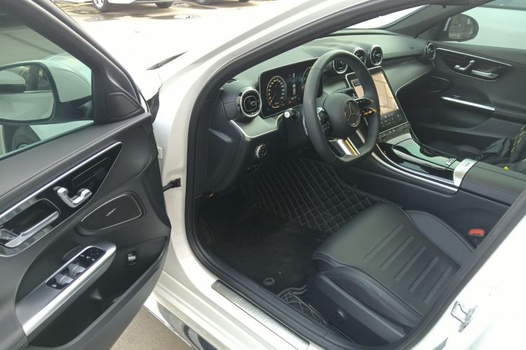 奔驰C级 2023款 改款 C 200 L 运动版中控内饰20