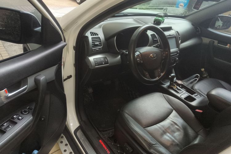 起亚 索兰托 2013款 2.2T 7座柴油豪华版中控内饰7003