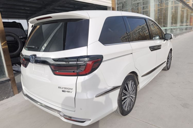 本田 艾力绅 2022款 2.0L e:HEV 豪华版车身外观7