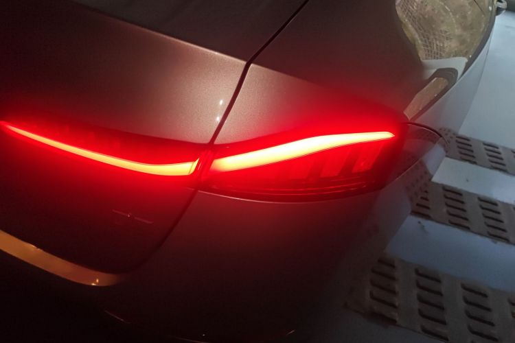 荣威D7 2023款 DMH 125km 旗舰版车身外观6006