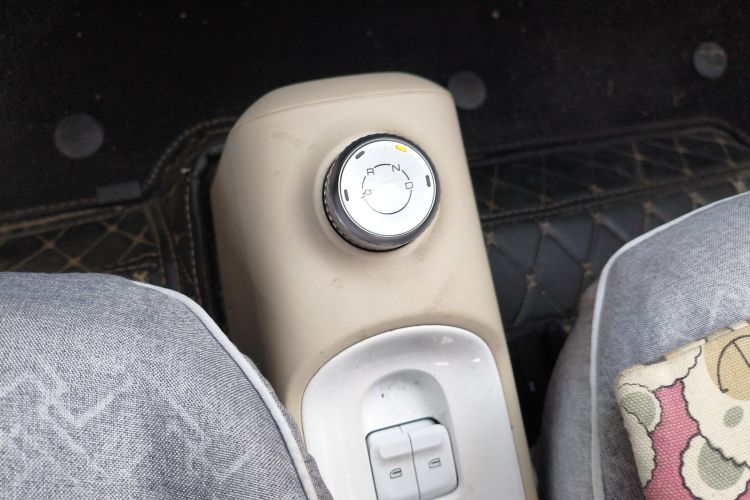 五菱汽车 宏光MINIEV 2024款 第三代 170km中控内饰18