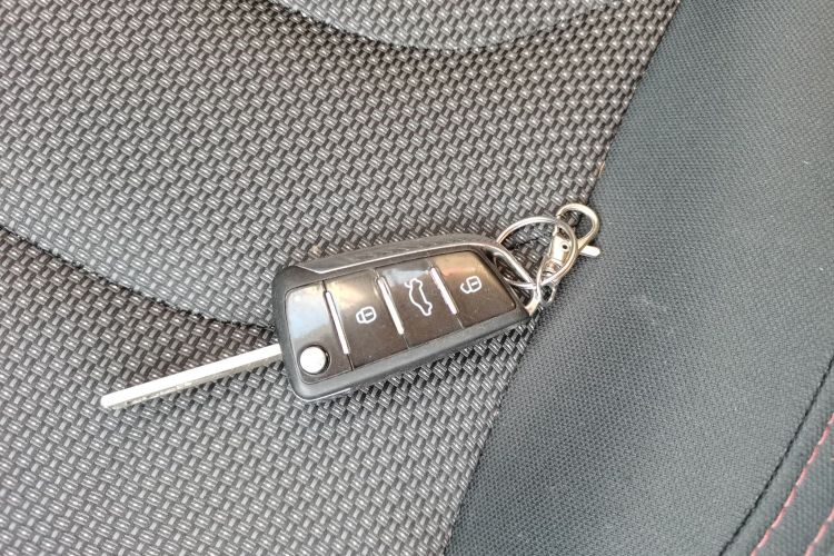 江汽集团 瑞风S3 2017款 1.5L 手动豪华型中控内饰11