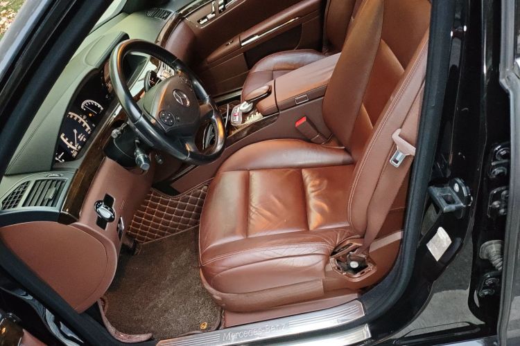 奔驰S级 2010款 S 300 L 商务型局部细节19