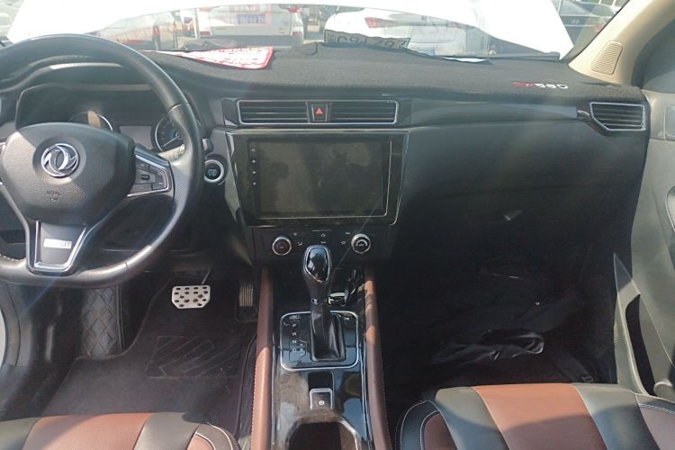 东风风光 风光580 2017款 改款 1.5T CVT豪华型中控内饰16