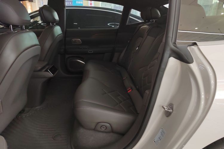 蔚来ET7 2022款 100kWh 首发版中控内饰21