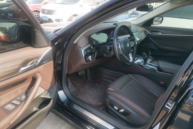 宝马5系 2021款 改款 530Li 领先型 豪华套装中控内饰7003