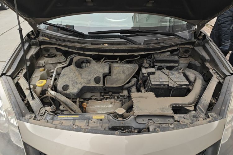 雷诺 科雷傲(进口) 2010款 2.5L 四驱舒适型局部细节24