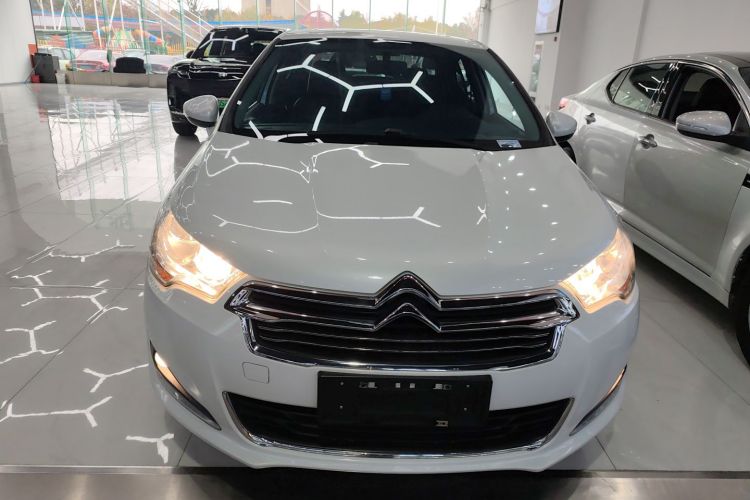 雪铁龙C4L 2015款 1.2T 自动豪华版车身外观6001