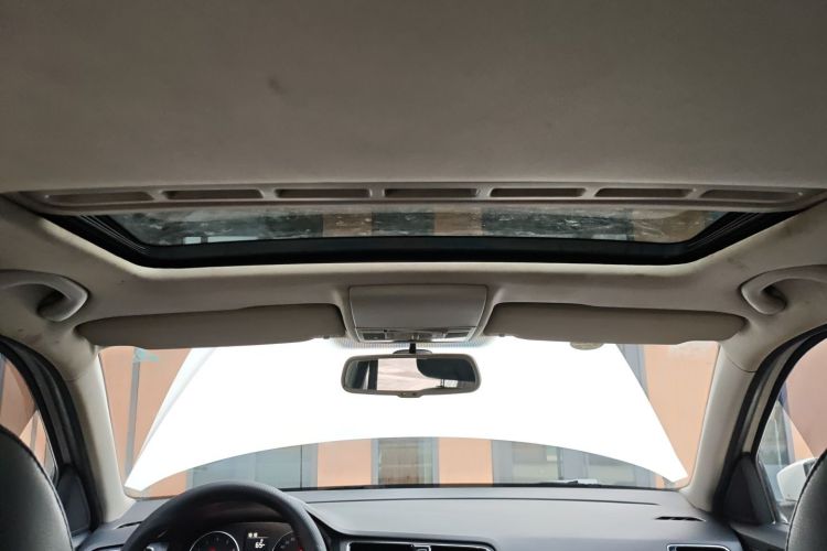 大众 朗行 2013款 1.4TSI 手动豪华型中控内饰22