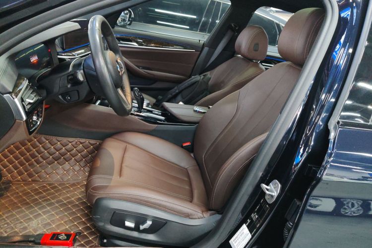 宝马5系 2019款 525Li M运动套装局部细节19