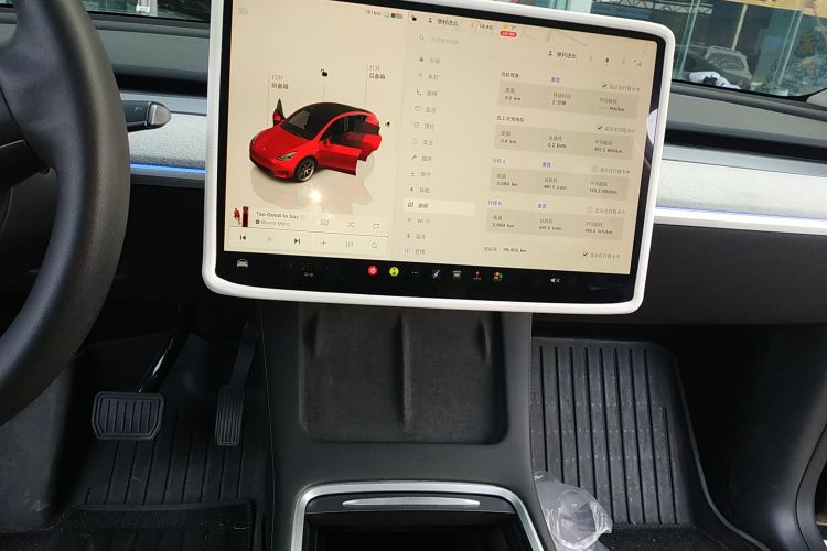 特斯拉 Model Y 2023款 后轮驱动版中控内饰16