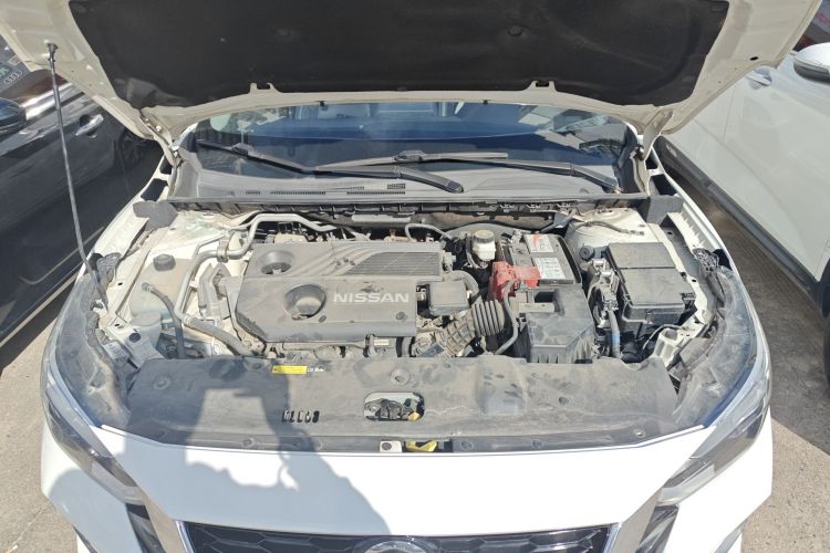 日产 轩逸 2020款 1.6L XL CVT悦享版机舱底盘24