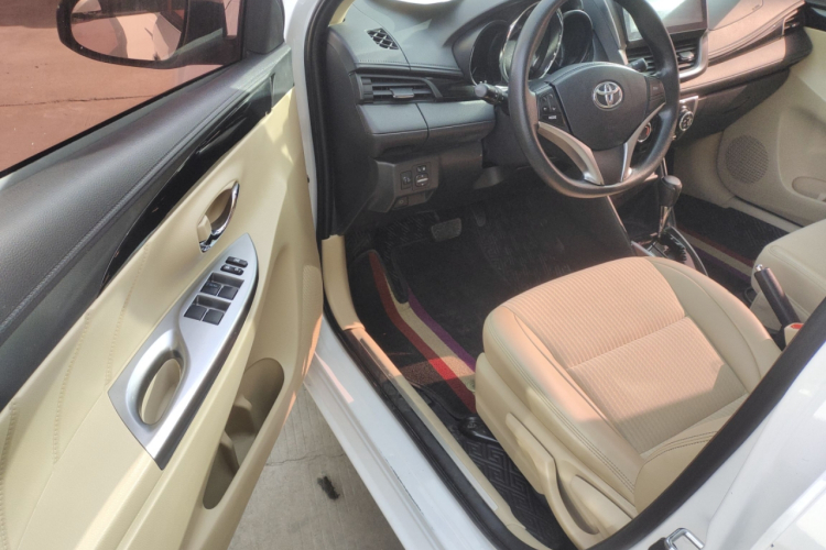 丰田 YARiS L 致炫 2016款 改款 1.5GS CVT锐动版中控内饰20