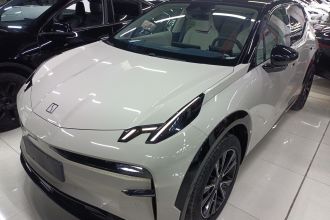 极氪X 2025款 五座四驱运动版