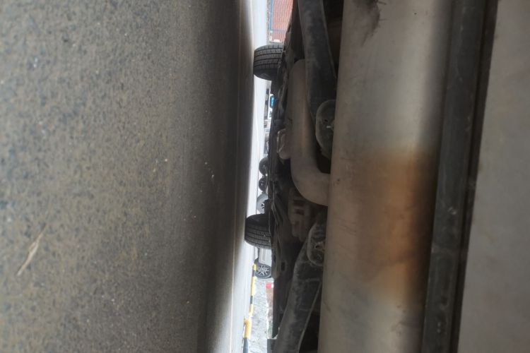 Jeep 自由光 2016款 2.4L 75周年致敬版局部细节9009