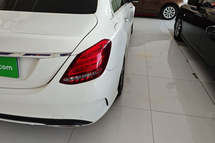 奔驰C级 2018款 C 180 L 时尚型运动版车身外观9