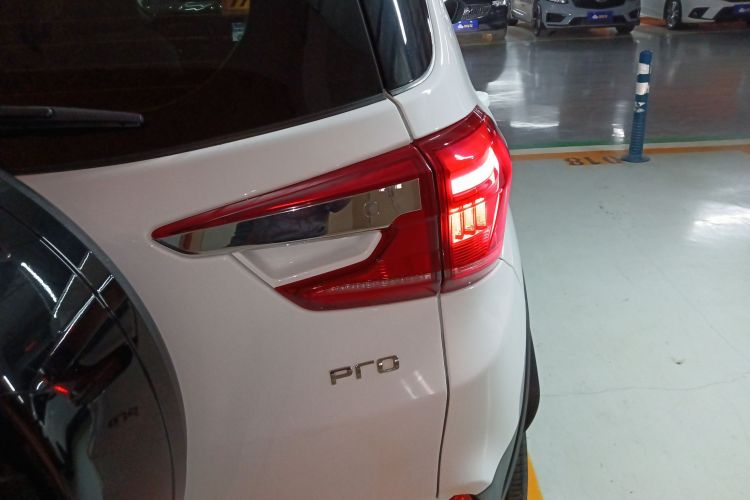 比亚迪 元Pro 2021款 401KM 尊贵型车身外观9