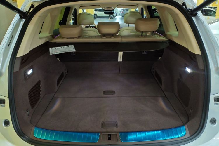 鸿蒙智行 问界M7 2024款 1.5T 智驾四驱Ultra版 5座机舱底盘23