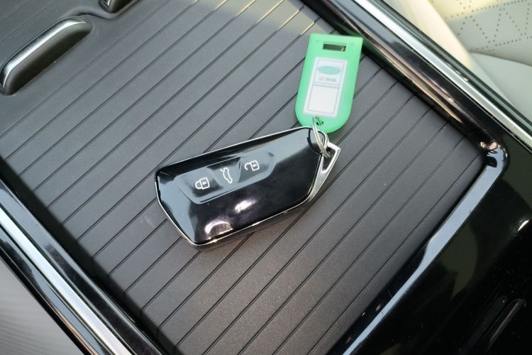 大众 ID.6 X 2021款 Pro 极智长续航版中控内饰7001